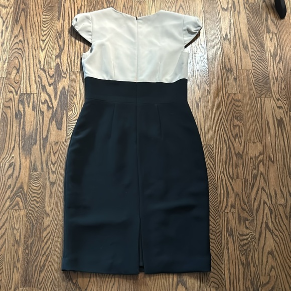 Dress - Picture 4 of 5